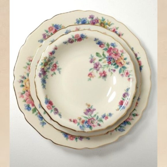 Wentworth VTG Thomas Ivory 3 Dish Set Floral Garden Gold Trim Fine China Display - Picture 3 of 9